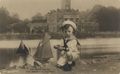 'Der kleine Admiral' Prinz Wilhelm vor dem Marmorpalais