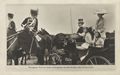 'Prinzessin Victoria Luise im Gespr�ch mit den Kindern des Kronprinzen'