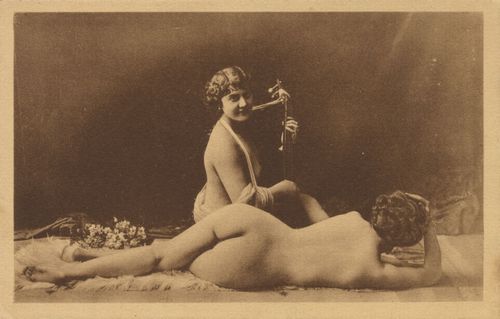 2 Frauen mit Gitarre
