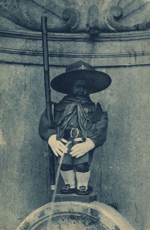 Manneken Pis als Boy Scout