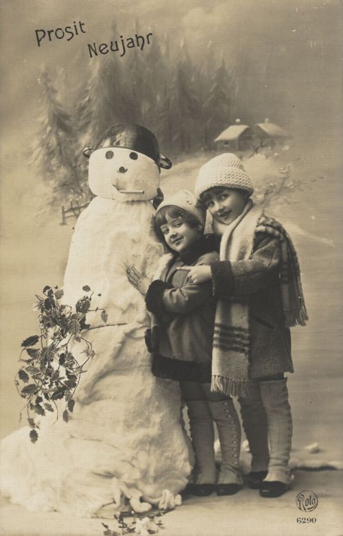 Kinder mit Stoffschneemann II