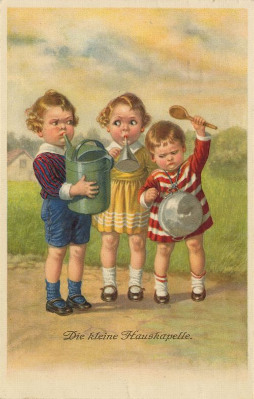 Kinder mit improvisierten Instrumenten II