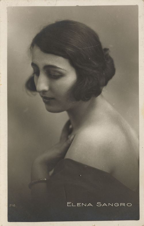 Elena Sangro