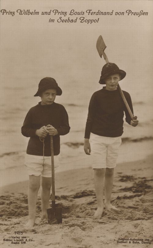 Prinz Wilhelm und Prinz Louis Ferdinand im Seebad Zoppot