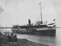 Paraguayischer Photograph um 1885: Frauen tragen Orangen zum Schiff [2]