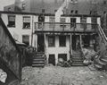 Riis, Jacob A.: Battle Alley, Hauptquartier der Whyo  Bande