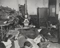 Riis, Jacob A.: M�nnerunterkunft in der West 47th Street Station