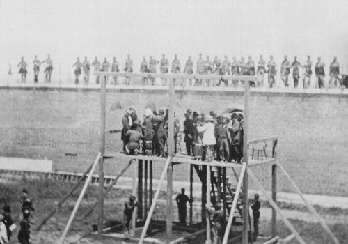 Amerikanischer Photograph um 1865: Hinrichtung der Komplizen des Attent�ters von Pr�sident Lincoln am 7. Juli 1865