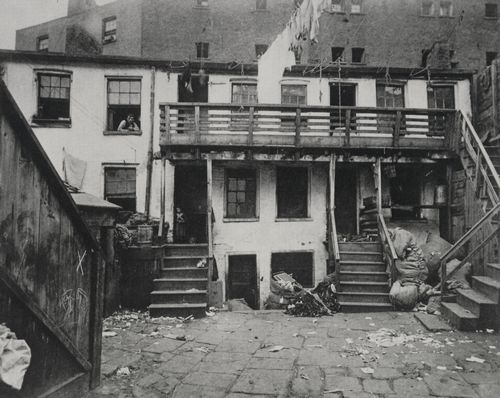 Riis, Jacob A.: Battle Alley, Hauptquartier der Whyo  Bande