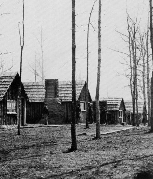 O'Sullivan, Timothy H.: Rappahannockhalte, Virginia, Winterquartier der Offiziere