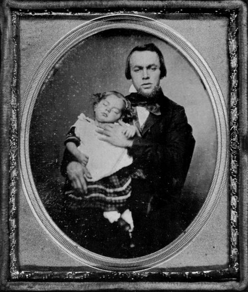 Amerikanischer Photograph um 1856: Ein Vater mit seinem schl�frigen Kind