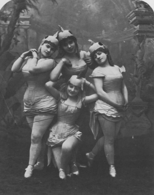 Atelier Nadar: Tanzgruppe der Folies-Berg�re