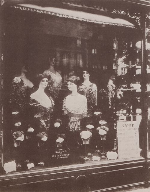 Atget, Eug�ne: L�den und Auslagen, Friseur