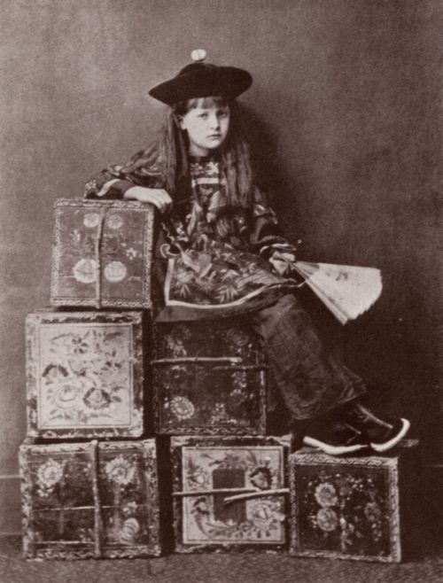 Carrol, Lewis: Xie Kitchin als »Ein Chinese«