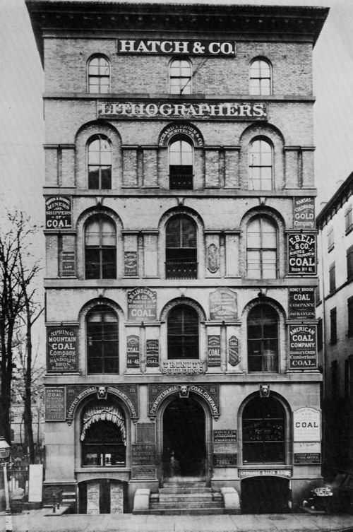 Amerikanischer Photograph um 1868: Das Trinity Geb�ude