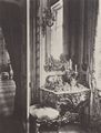 Albert, Joseph: Bayerische K�nigsschl�sser, Schloss Linderhof � Konsoltisch mit Nippes im lila Kabinett