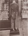 Atget, Eug�ne: L�den und Auslagen, Kleiderpuppe