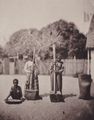 Charnay, Claude-Joseph D�sir�e: Madagaskar  Reisklopfer