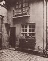Atget, Eug�ne: Alte H�user, alte Stra�en, pittoreske Ansichten, Conciergerie in der Rue Domat No. 12
