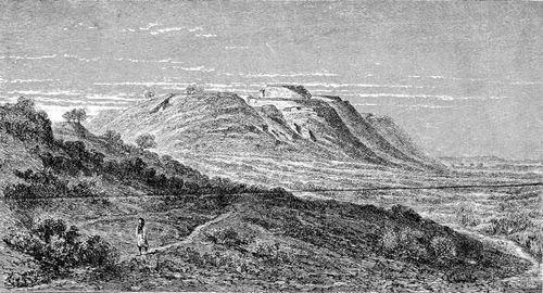 Nr. 16. Troja vom griechischen Theater aus gesehen. Der Sumpf zur Rechten ist vom Simoeis, sowie vom Wasser der unter den Mauern von Novum Ilium befindlichen Quellen gebildet. Rechts im Hintergrunde die Ebene des Skamander.