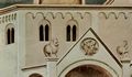 Giotto di Bondone: Fresken in der Arenakapelle in Padua, Szene: Die Vertreibung der H�ndler aus dem Tempel, Detail: Architektur