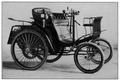 Abb. 28. 10 Jahre sp�ter: Der Benz �Comfortable� hat sich schon gewaltig verbessert: 3 PS, vier R�der - und zum ersten Male mit Pneumatiks bereift